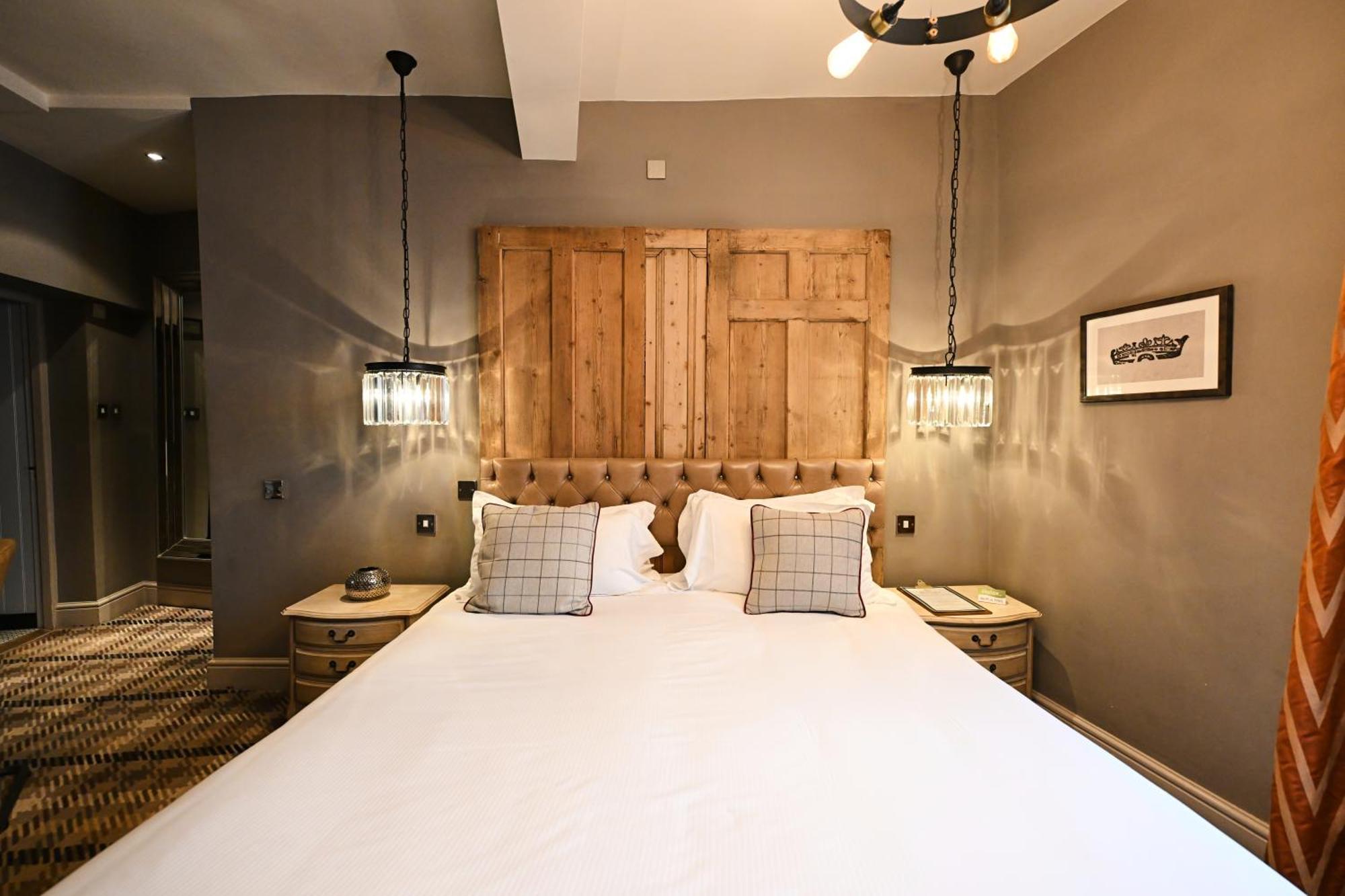 The King'S Head Hotel Бевърли Екстериор снимка