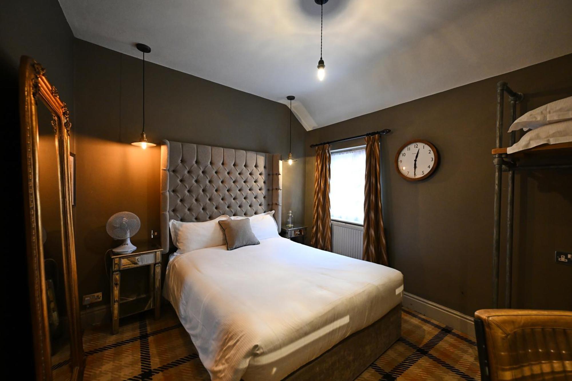 The King'S Head Hotel Бевърли Екстериор снимка